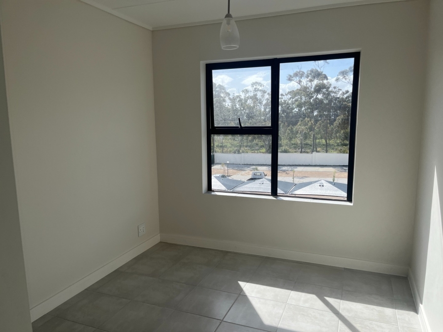 To Let 1 Bedroom Property for Rent in Firlands Western Cape